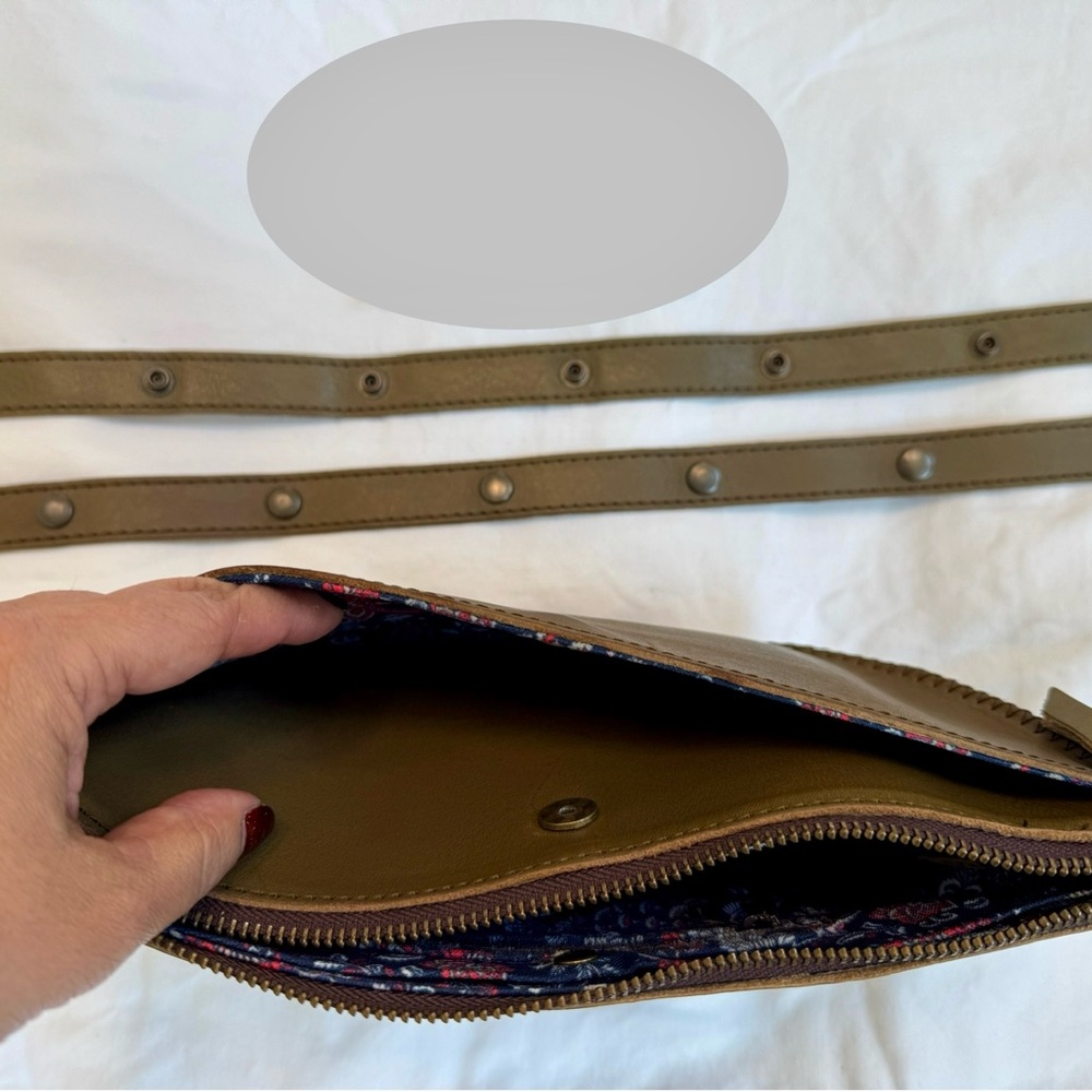 Lyons Leather Co. Sage Bee - Picture 6 of 14